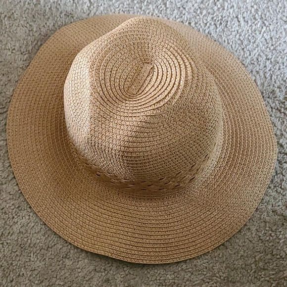 Hat - Picture 2 of 3